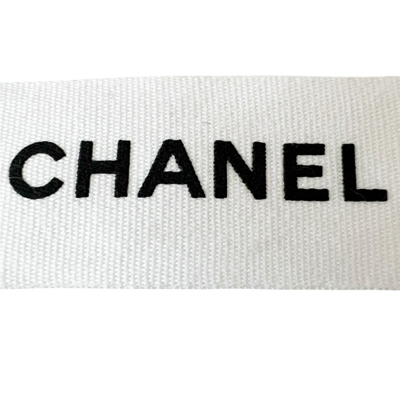 Chanel Gift Wrap Ribbon White Black 92" - Picture 4 of 4